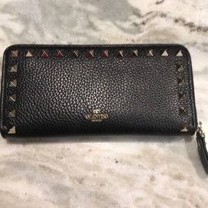 Valentino Garavani continental Rockstud wallet
